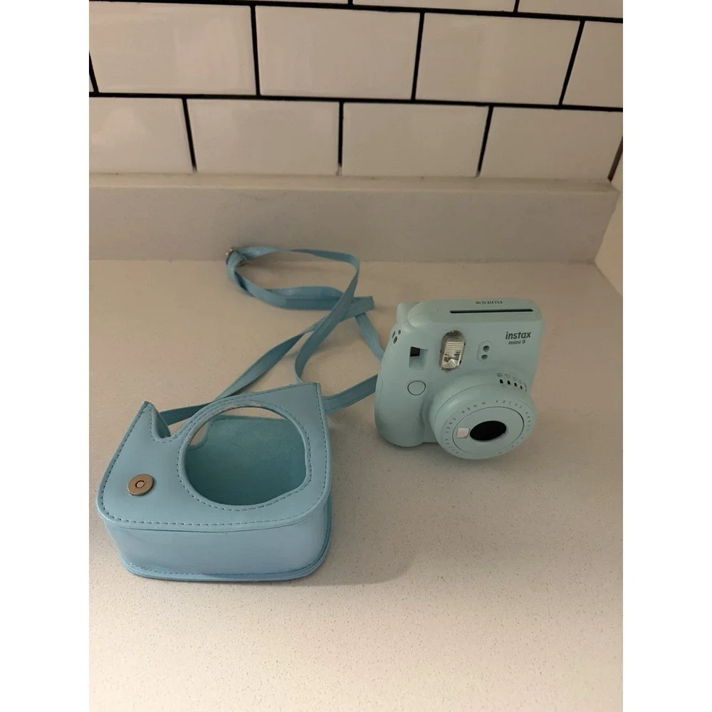 Fujifilm Instax Mini 9 Instant Film Camera With Carrying Case